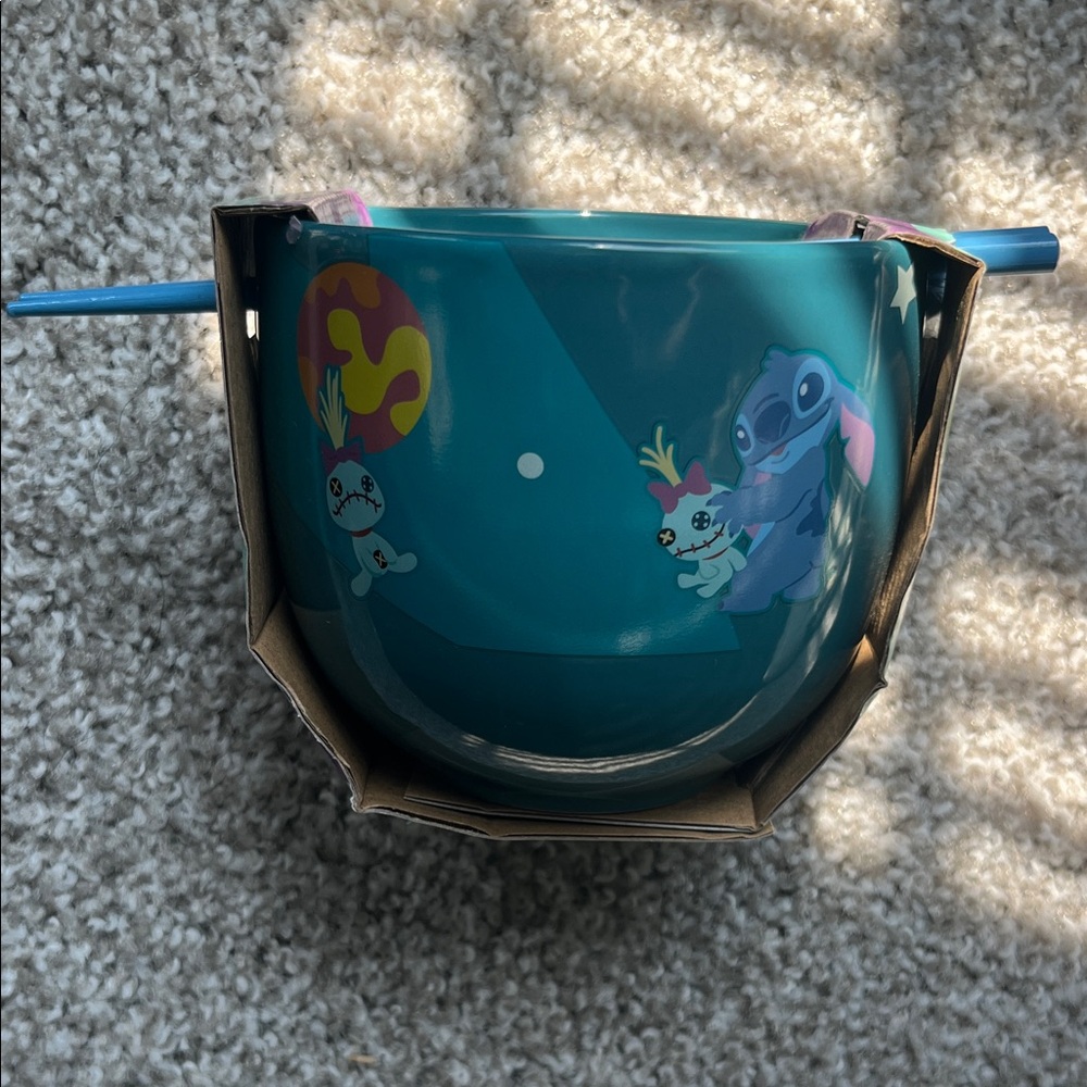 Blue Stitch Bowl with Chopsticks